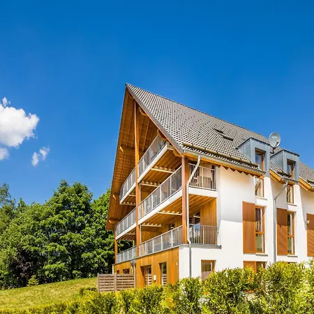 Spacious, Modern Apartment, Ten Minutes Walk From The Centre Апартаменти *