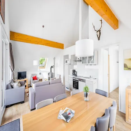 Spacious, Modern Apartment, Ten Minutes Walk From The Centre Винтерберг